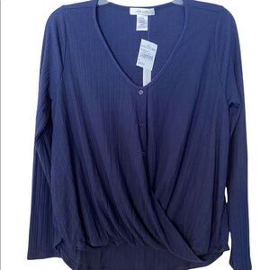 NWT White Willow Textured Dark Navy Long Sleeve Twisted Hem Top